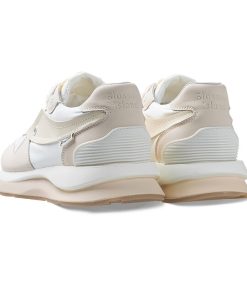 women's comfortable sneakers