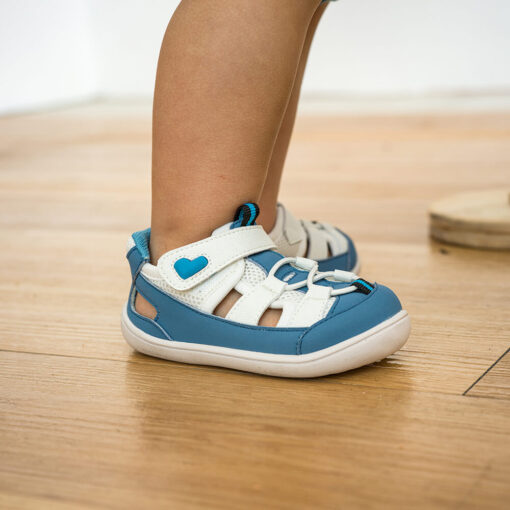 children's sandals, barefoot, littlebluelamb