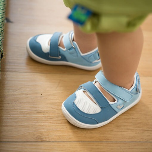 children's sandals, barefoot, littlebluelamb